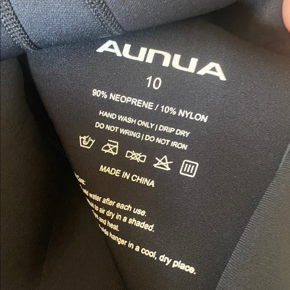 Kids Aunua 3mm Shorty Wetsuit Sz 10 - Picture 6 of 12